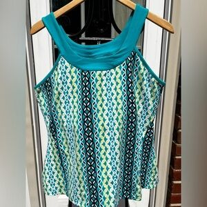 Stylish Teal and Black Patterned Women's athletic Top xl